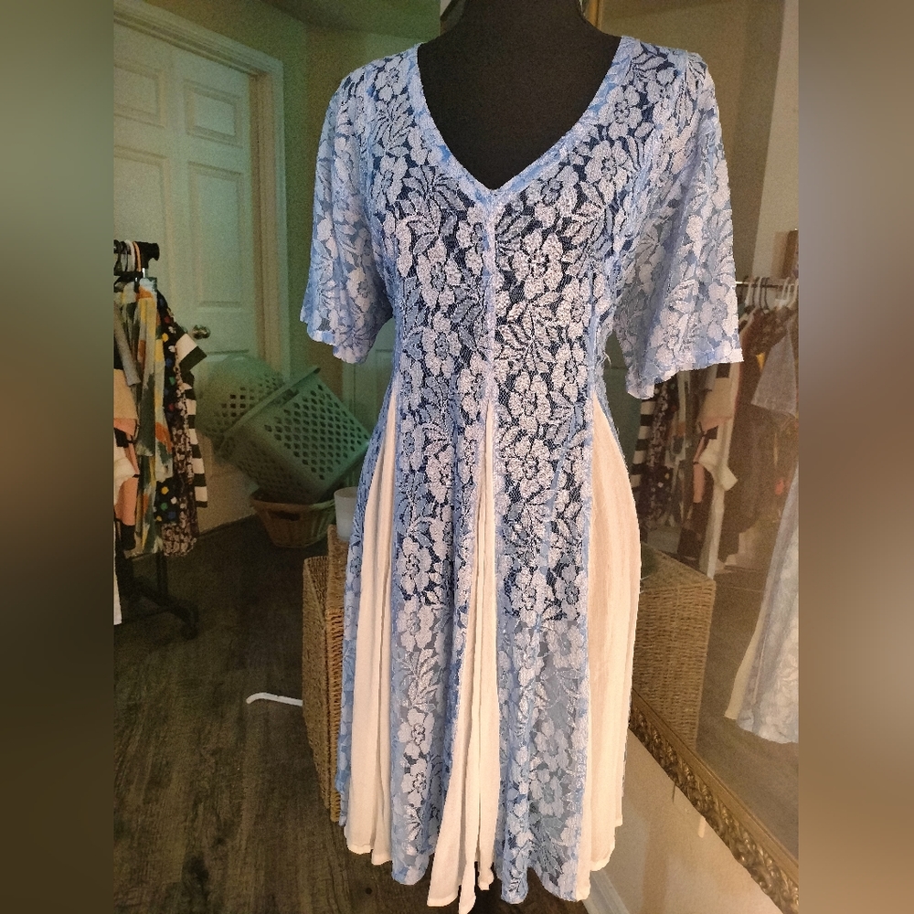 Vintage lace light blue dress. Sizes medium- 2X.